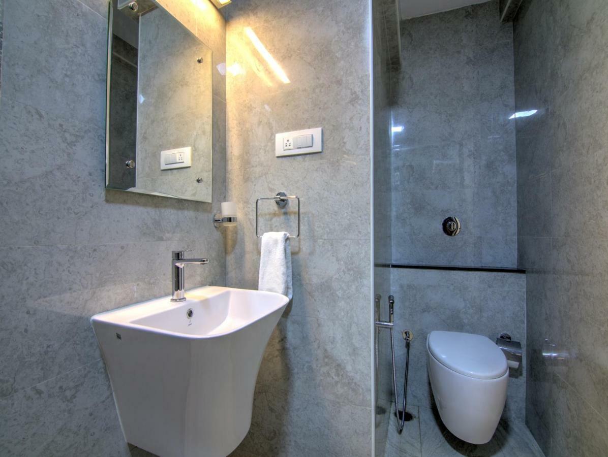 Sunshine Suites Grand Deluxe Bengalúr Exteriér fotografie